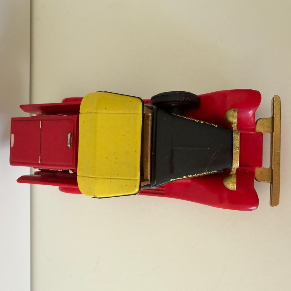 Coca Cola Vintage Delivery Truck - Red, Yellow, Black, and Gold - Picture 3 of 9